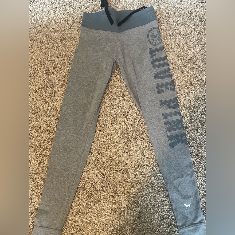 Pink yoga joggers size XS